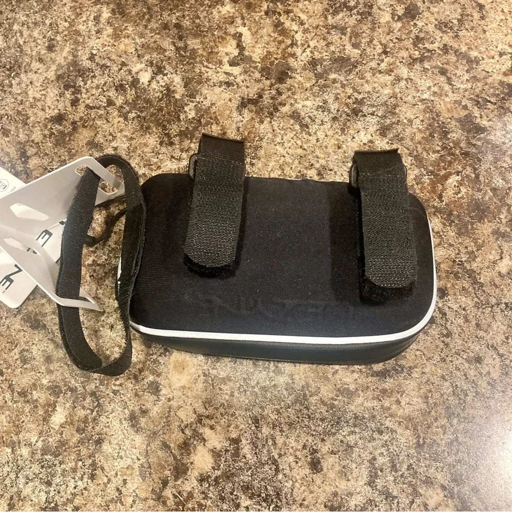 NWT Lezyne Smart Energy Caddy Weather Resistant Bicycle Top Tube Smart Phone Bag